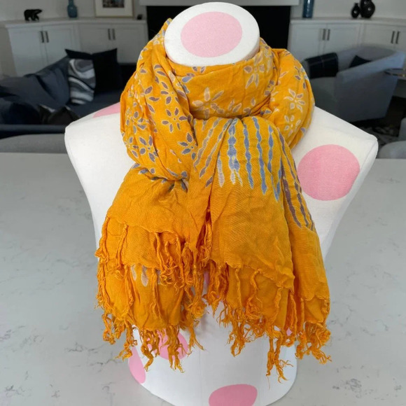 Curious Designs Boho Rayon Floral Print Fringed Scarf/Wrap Golden Rod Yellow - Picture 2 of 11